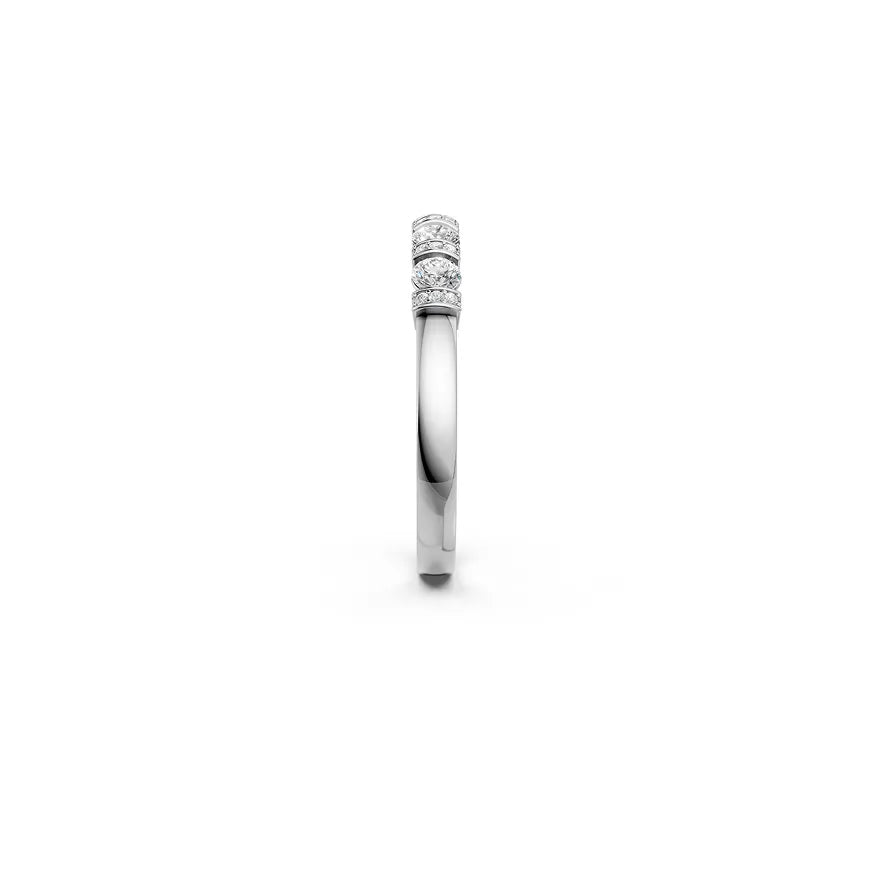 Circular Disc Diamond Band